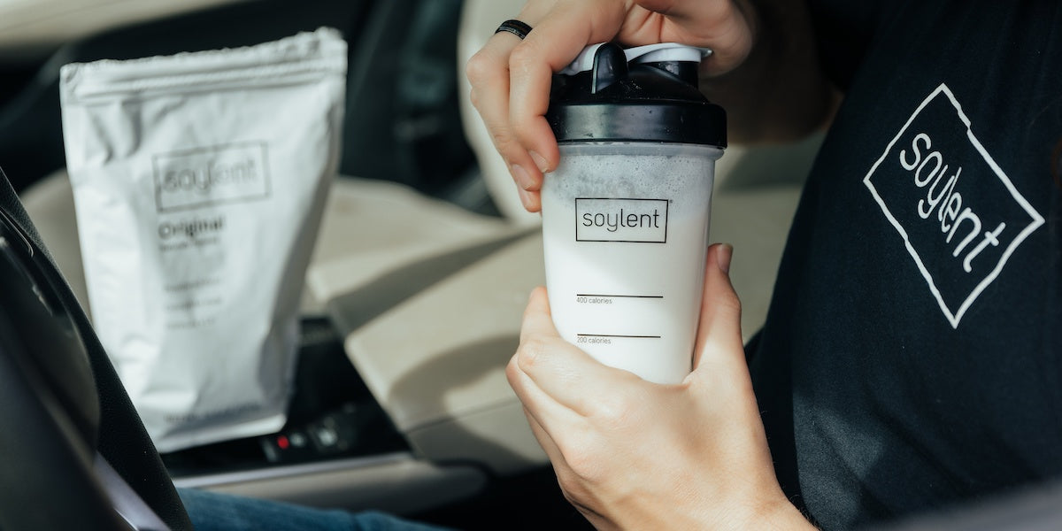 opening soylent bottle